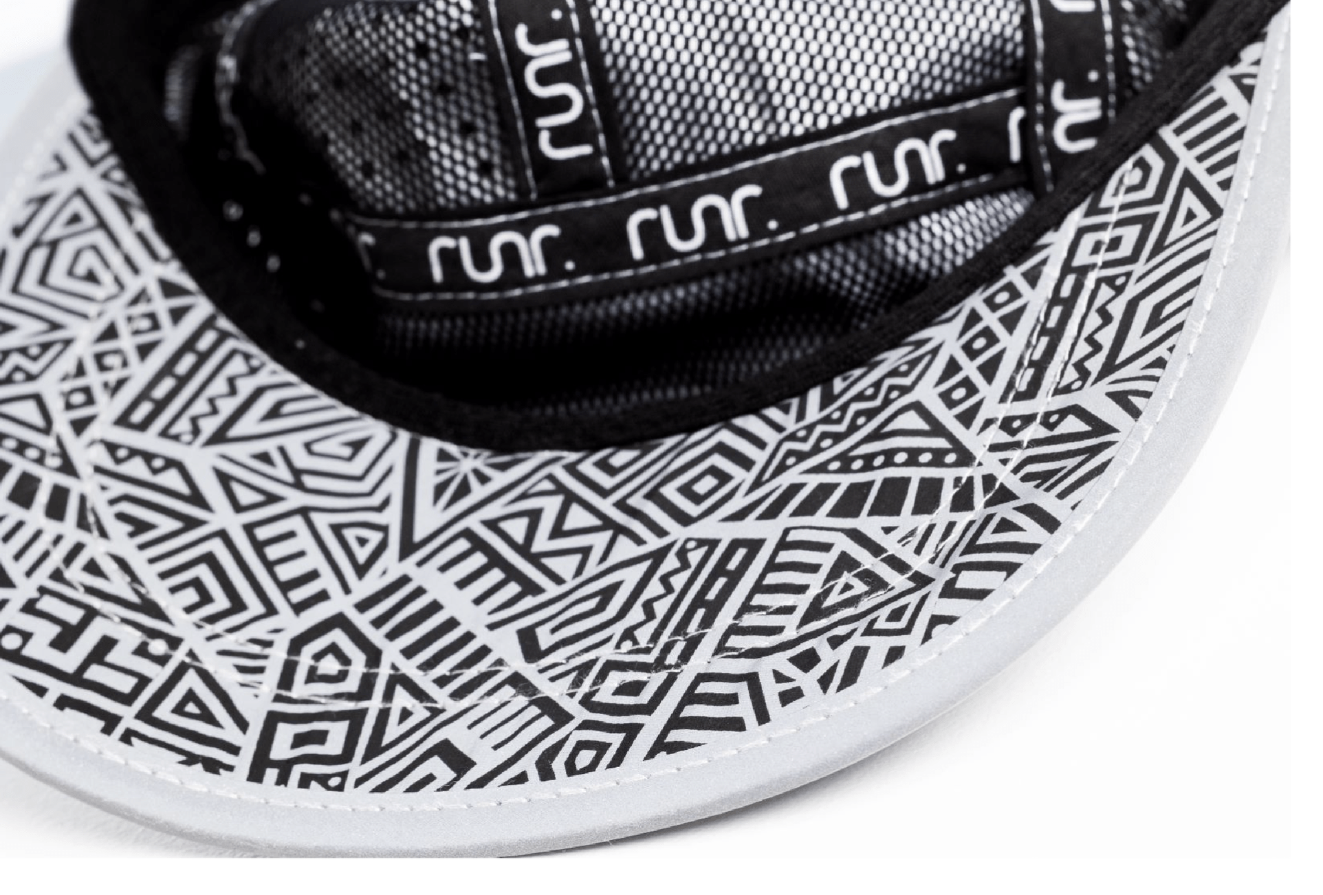 Runr Lumos Technical Running Hat - Image 2